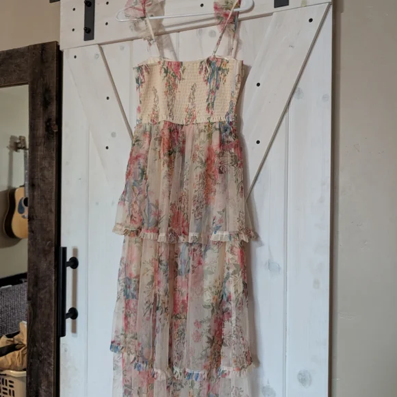 Vici Floral High Low Dress - Cream and Pink - Picture 2 of 5
